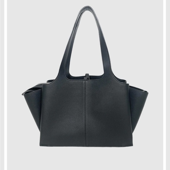 Authentic Celine Medium Trifold bag. With dust bag. Authentic. Perfect condition - Picture 3 of 4